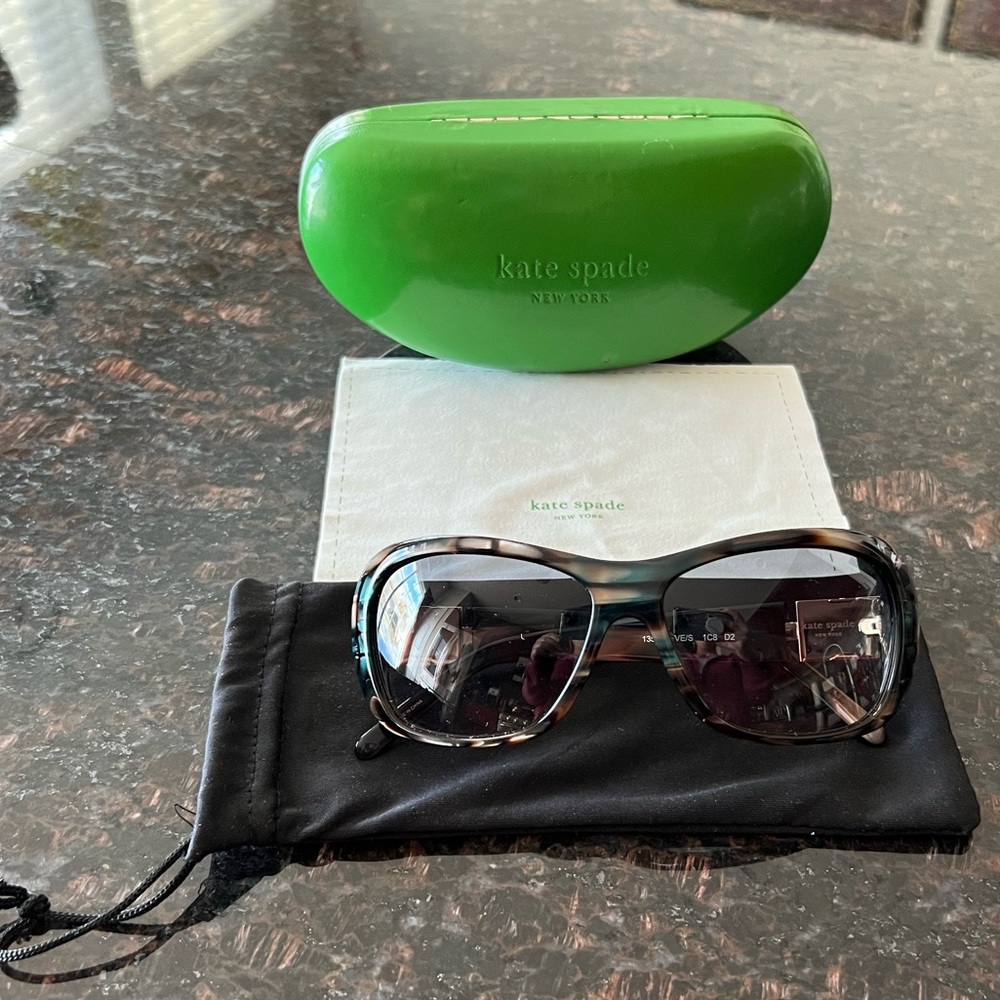 Kate Spade New York Rectangular Tortoise Shell Su… - image 2